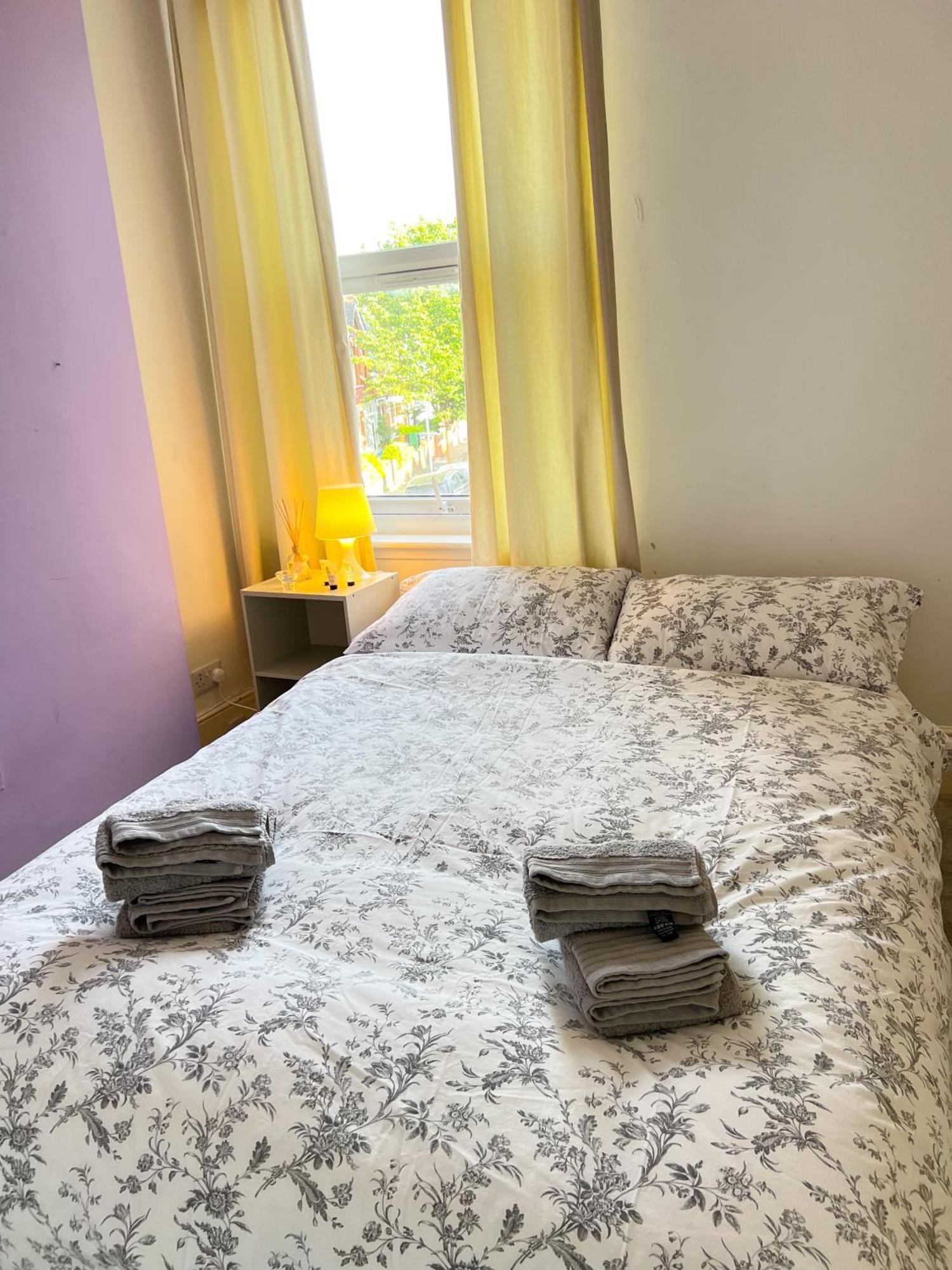 Welcome 2 Bedrooms Flat In Wimbledon London Exterior photo