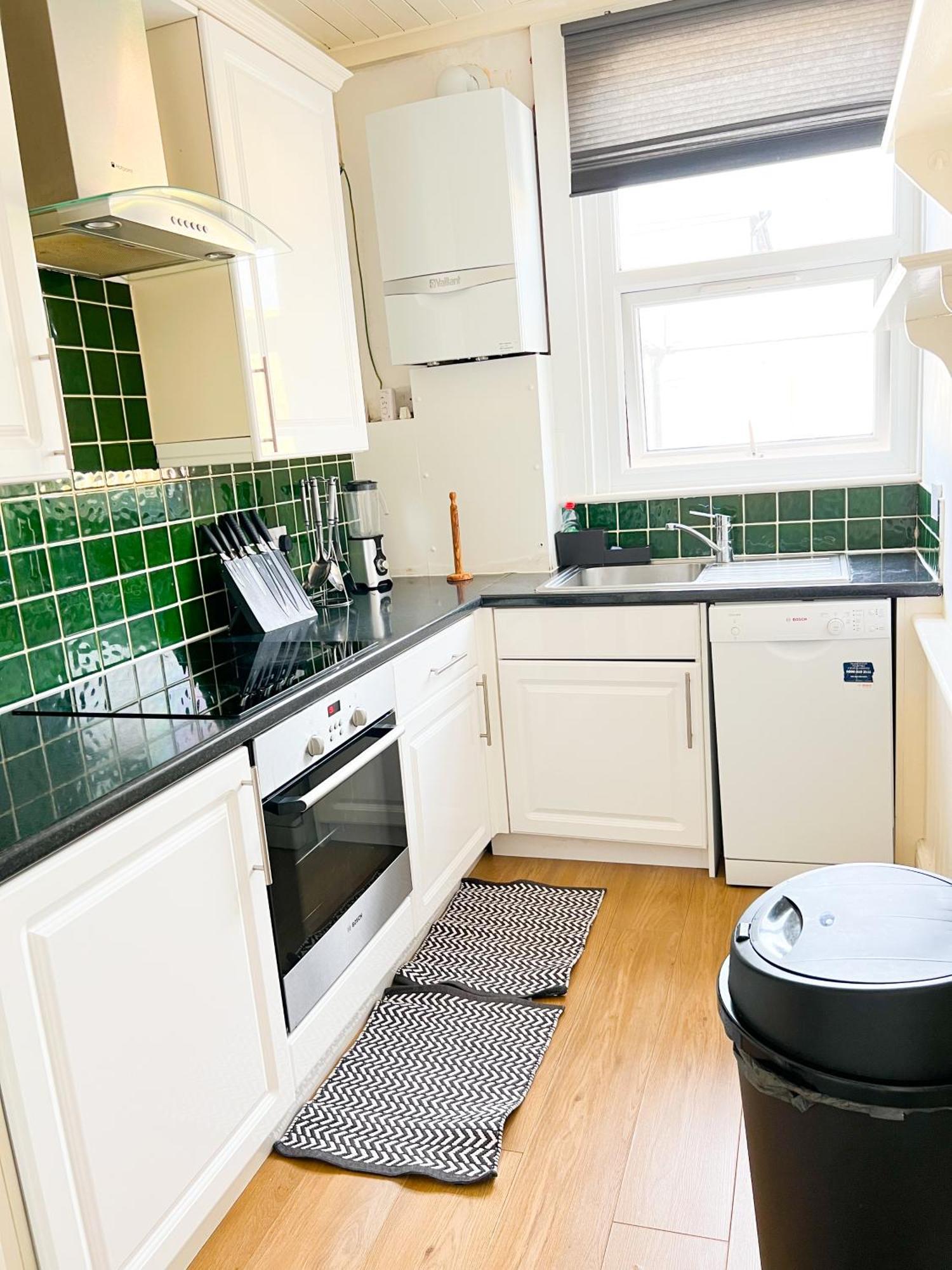 Welcome 2 Bedrooms Flat In Wimbledon London Exterior photo