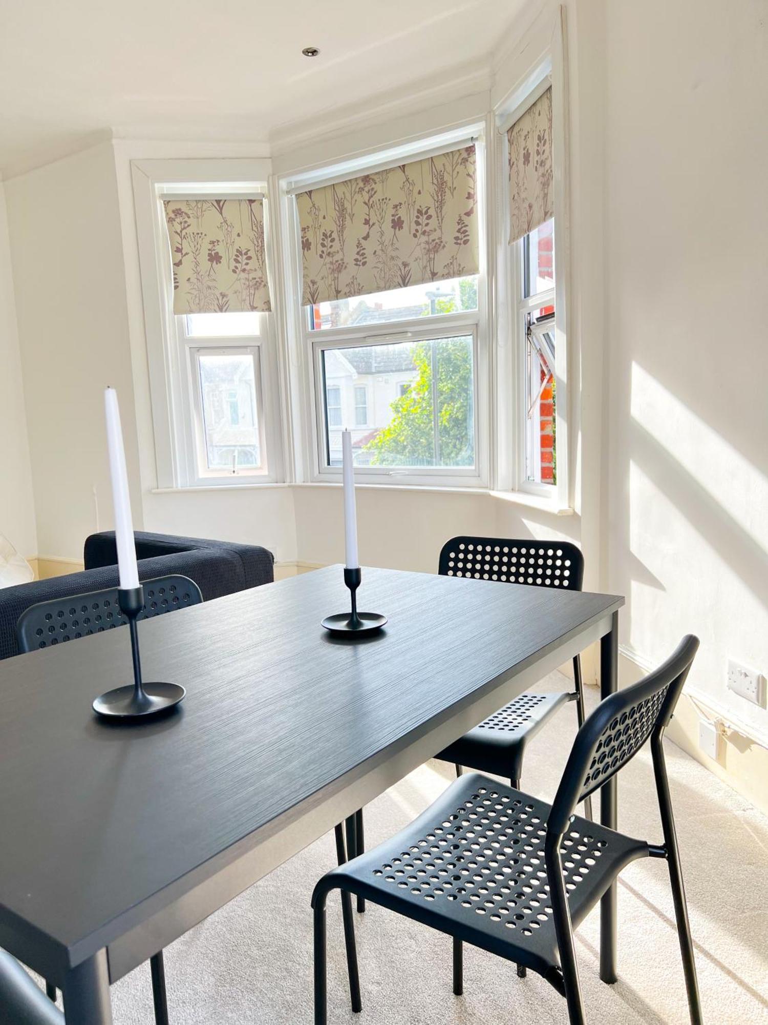 Welcome 2 Bedrooms Flat In Wimbledon London Exterior photo