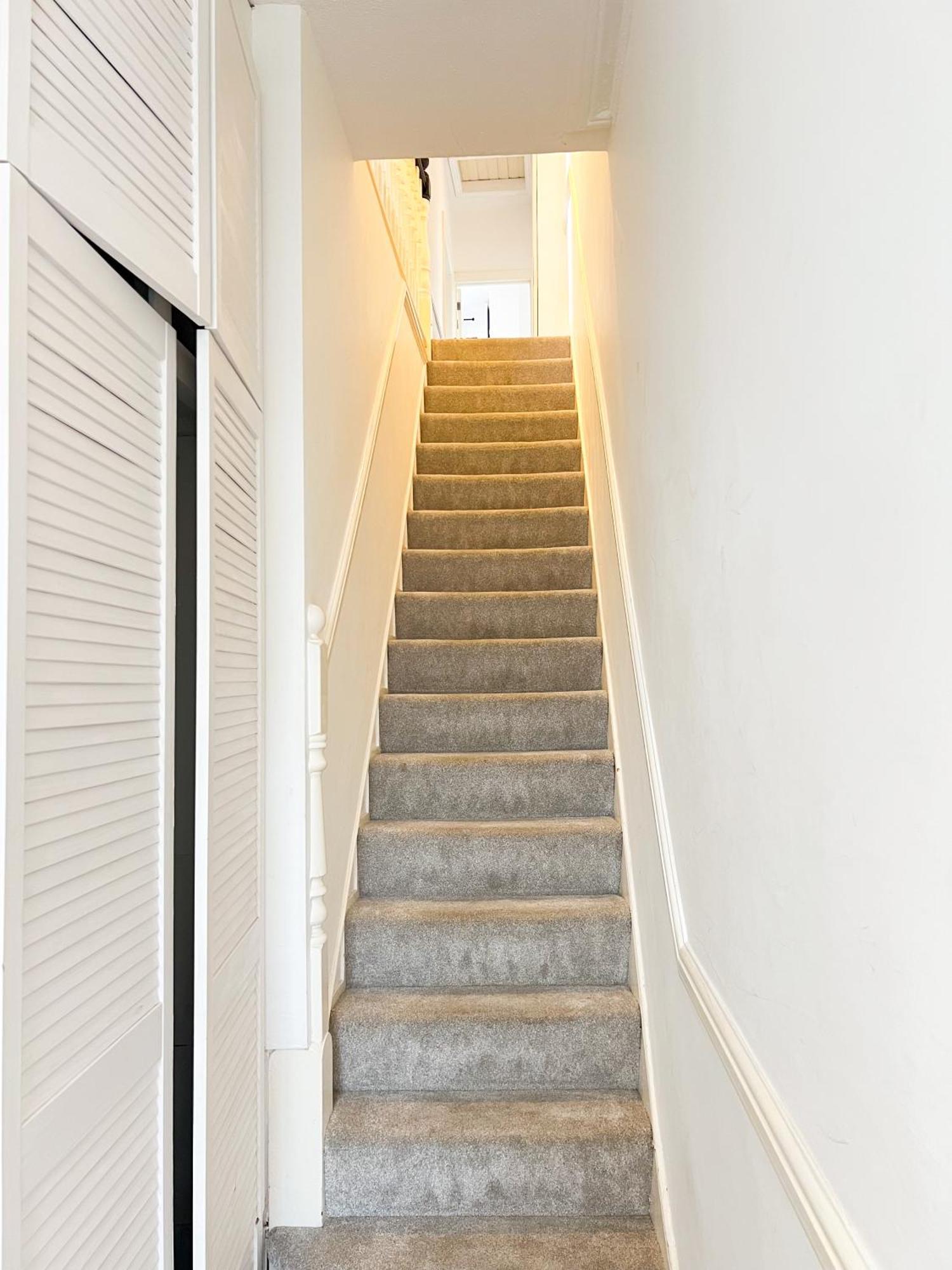 Welcome 2 Bedrooms Flat In Wimbledon London Exterior photo