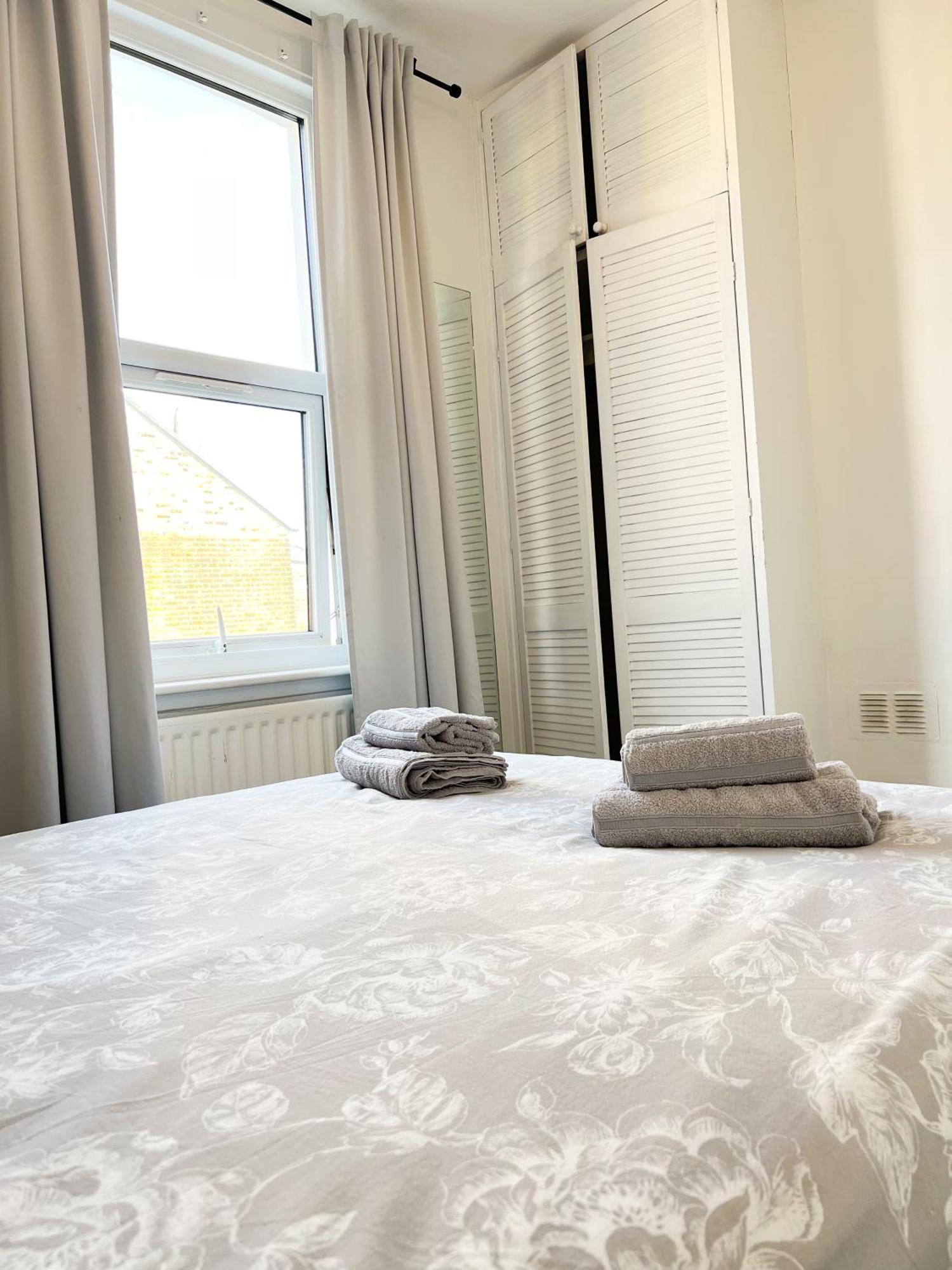 Welcome 2 Bedrooms Flat In Wimbledon London Exterior photo